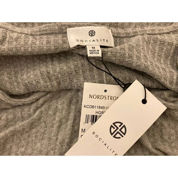 Socialite Women's Cropped Cardigan Sweater Medium Grey NWT V-Neck Long Sleeve - Picture 8 of 8